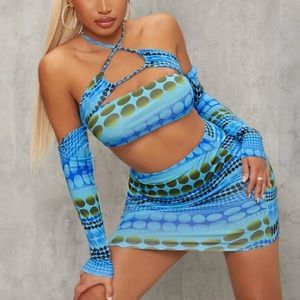 Two piece set
